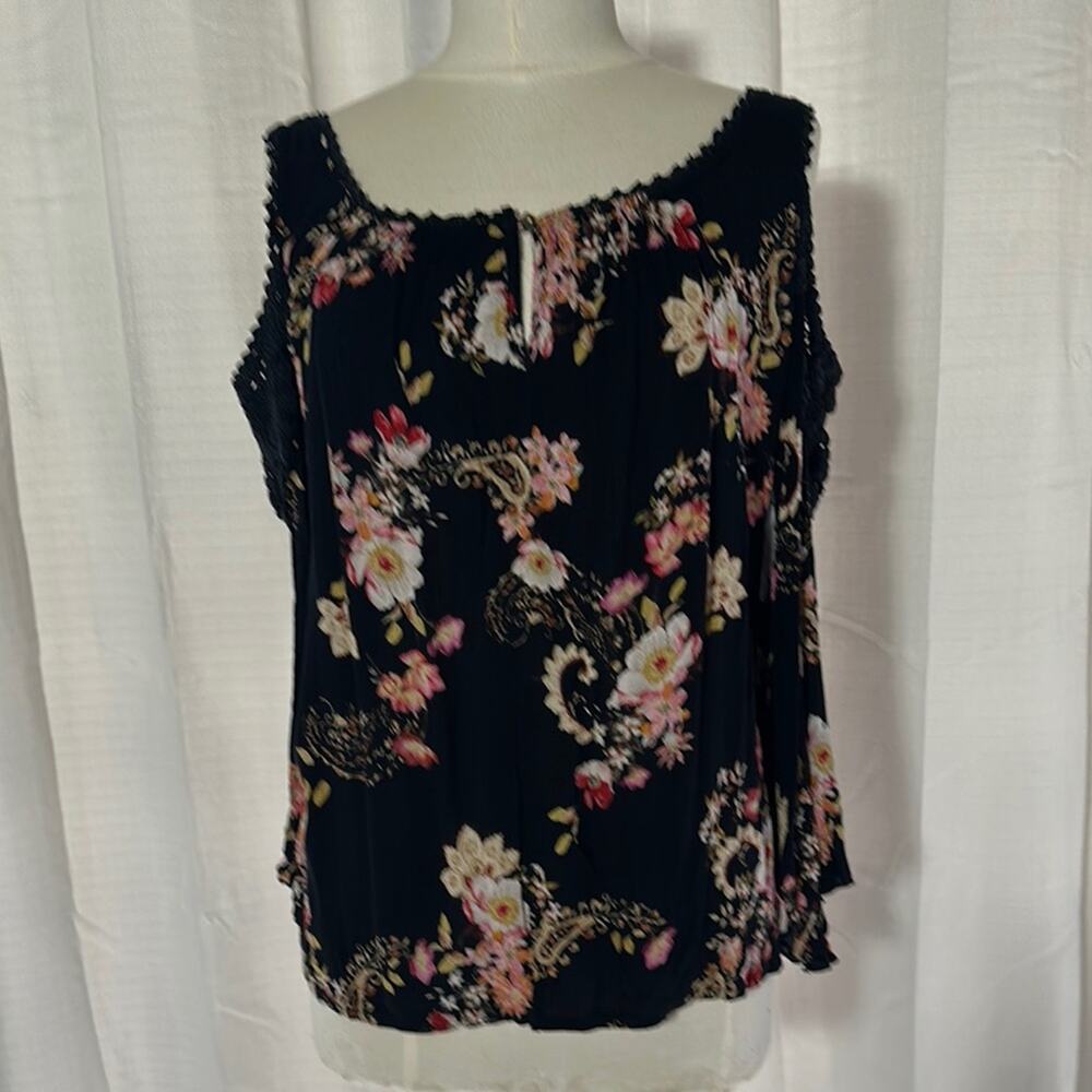 Floral Black Sleeveless Top